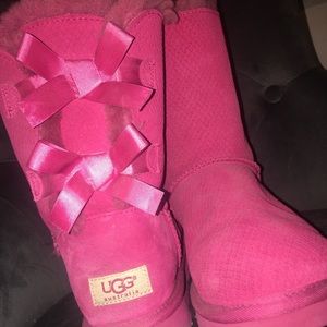 HOT PINK UGGS WITH SILK BOWS
